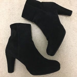 La Canadienne Monacco Waterproof Suede Booties 11